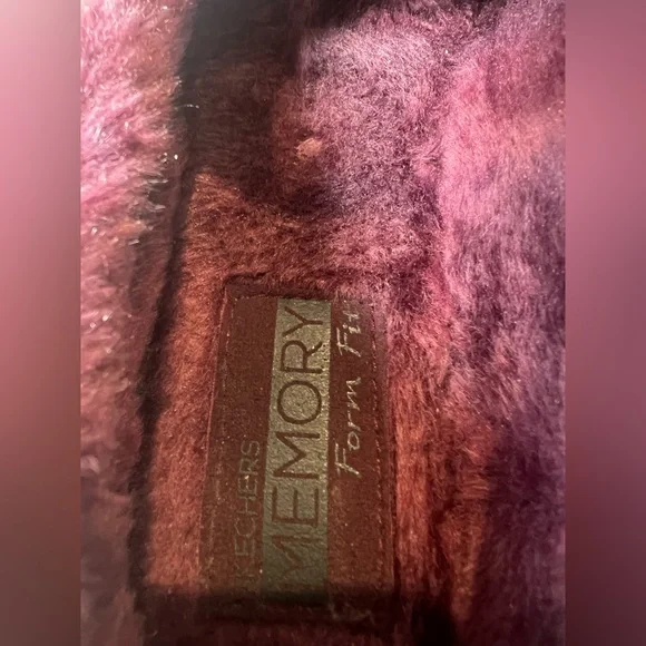 Skechers Plush Maroon Memory Foam Shoes Women’s Size 7 - Picture 4 of 7